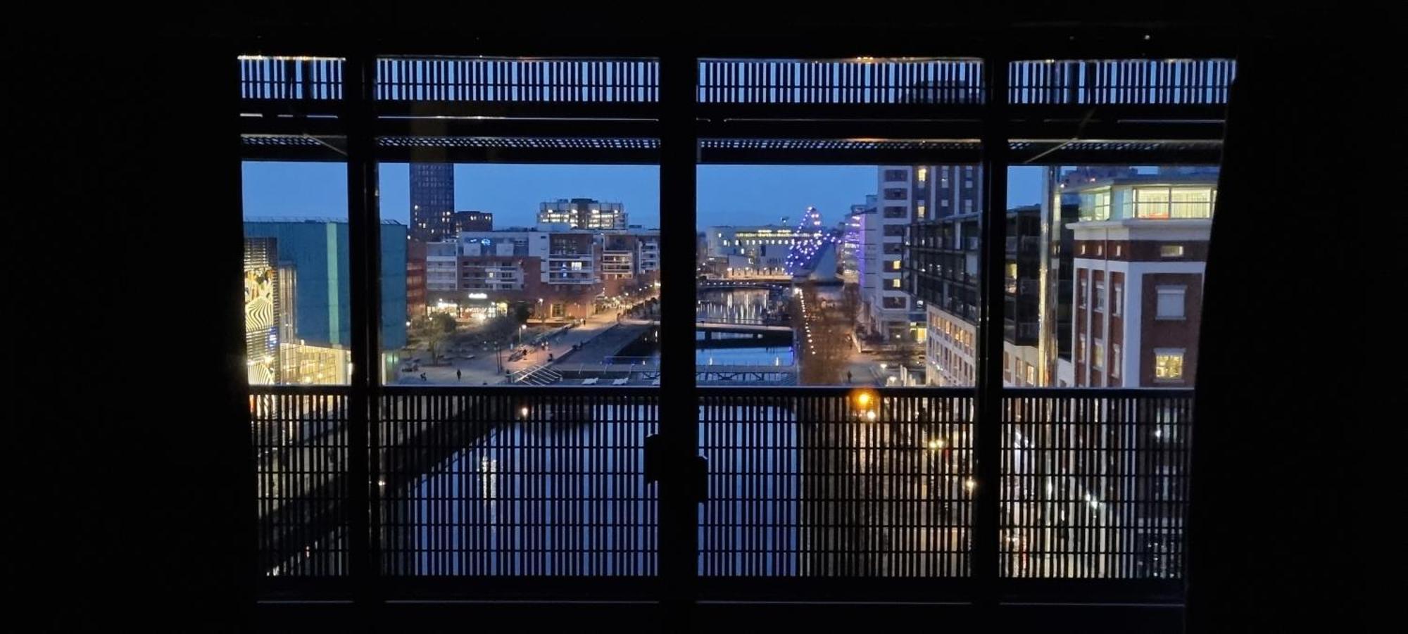 Bel Appartement Contemporain Avec Terrasse Climatisation Et Parking Payant En Option Страсбург Екстер'єр фото
